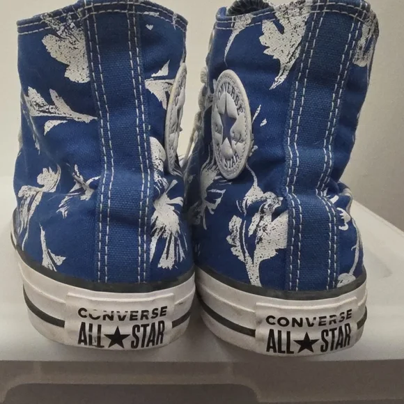 Converse Blue and White Floral High-Top Sneakers - Picture 4 of 8